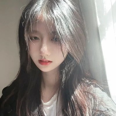 心生爱慕却迟迟不敢
